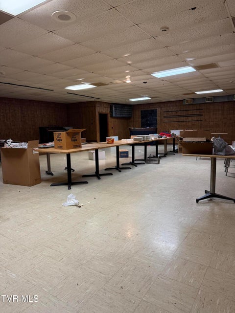 Photo #25: 1801 Lakeview Drive