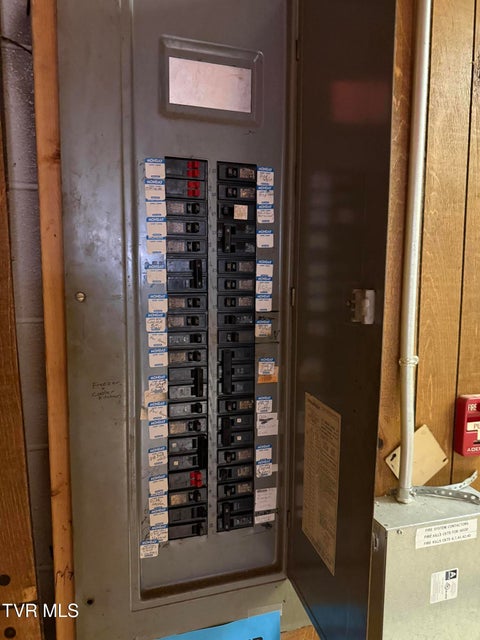 Photo #51: 1801 Lakeview Drive