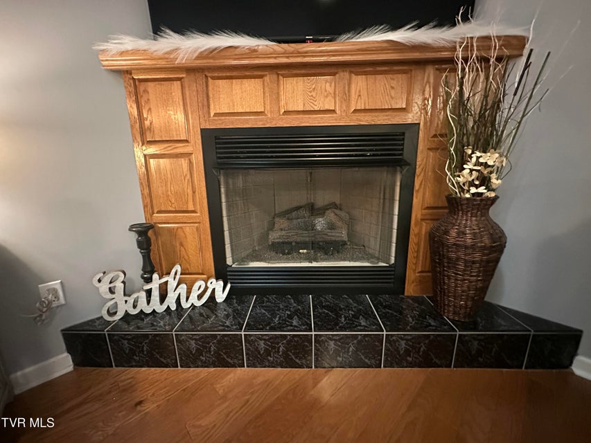 Photo #12: 333 Viking Place