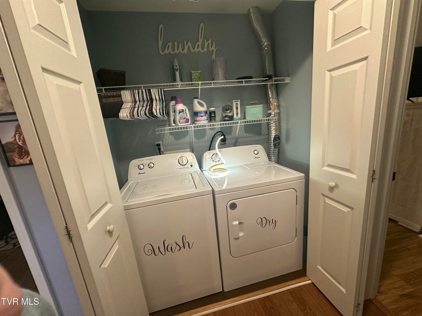 Photo #15: 333 Viking Place