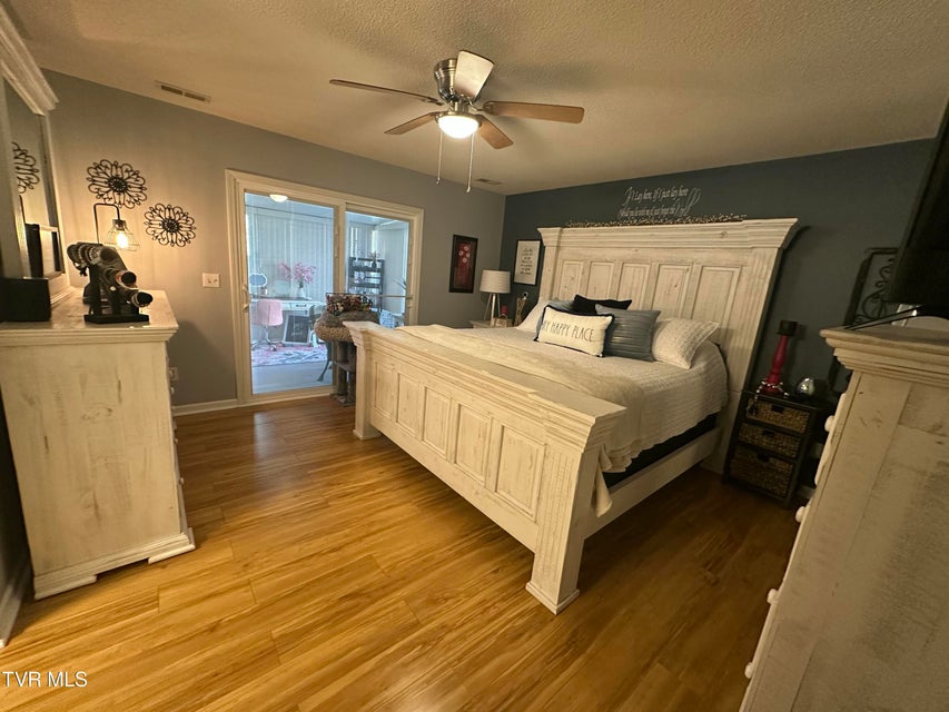 Photo #19: 333 Viking Place