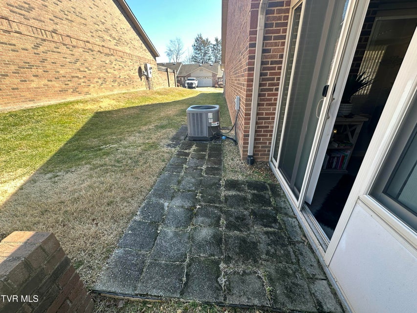 Photo #24: 333 Viking Place