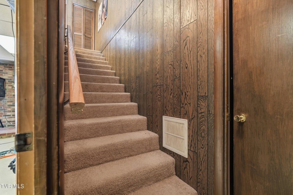 Photo #27: 629 Old Embreeville Road