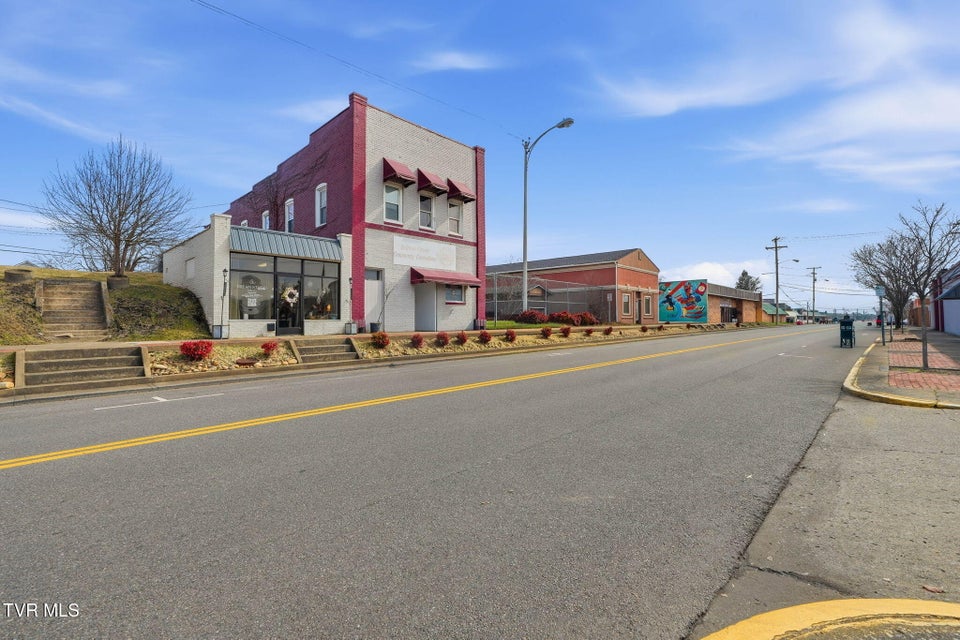 Photo #2: 427 & 431 Sullivan Street