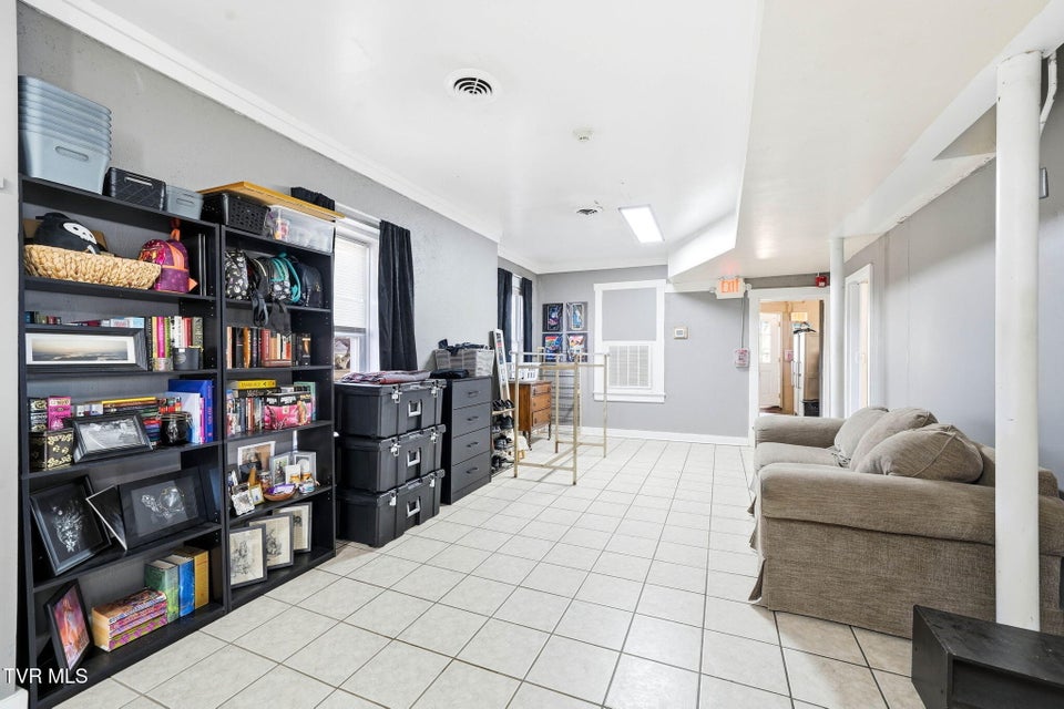 Photo #9: 427 & 431 Sullivan Street