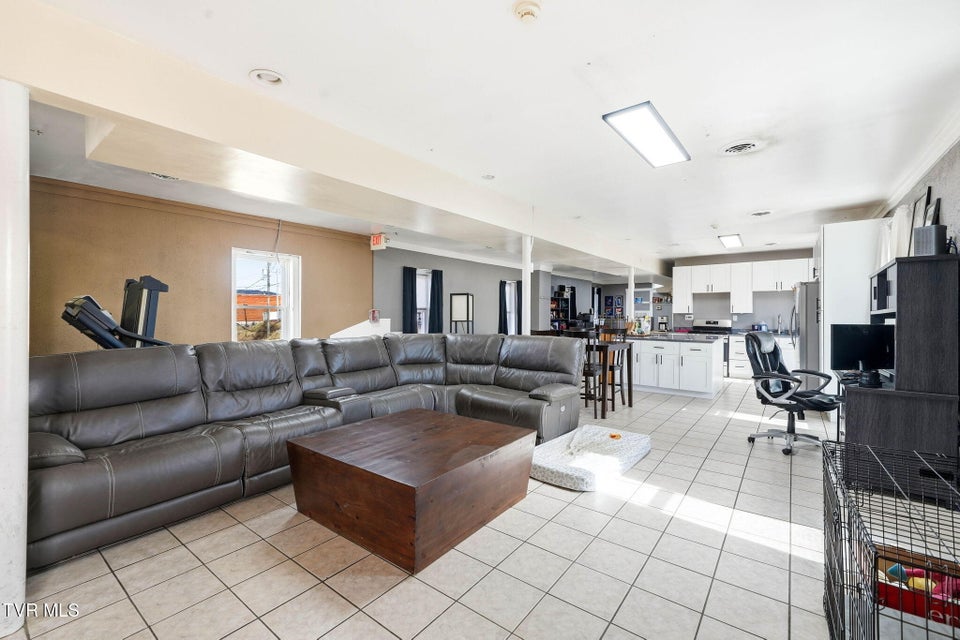 Photo #10: 427 & 431 Sullivan Street