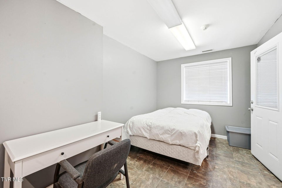 Photo #25: 427 & 431 Sullivan Street