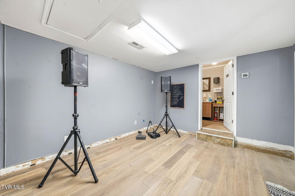 Photo #26: 427 & 431 Sullivan Street