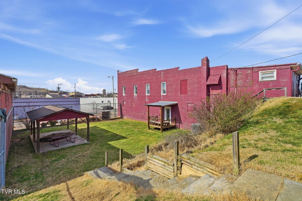 Photo #43: 427 & 431 Sullivan Street