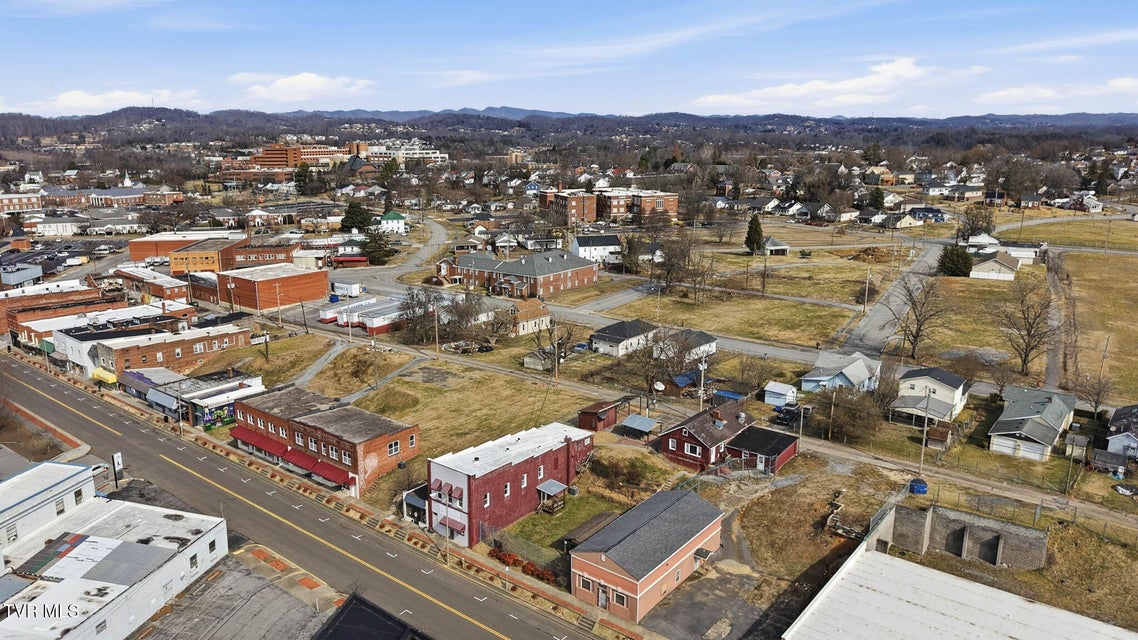 Photo #45: 427 & 431 Sullivan Street