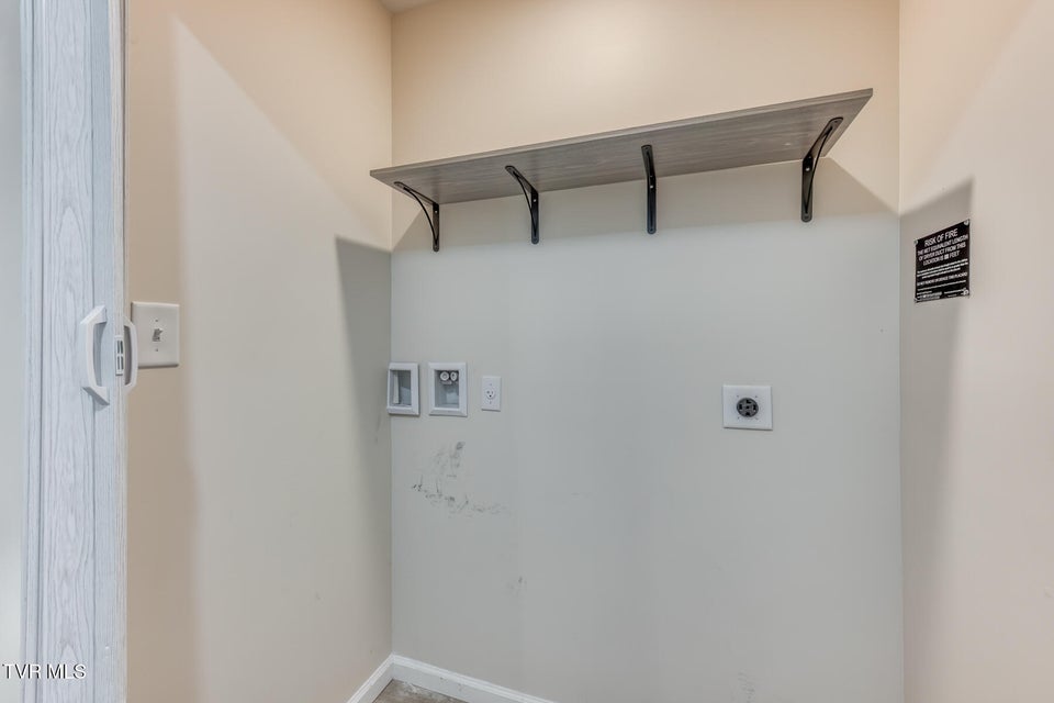 Photo #11: 411 Chestnut Street