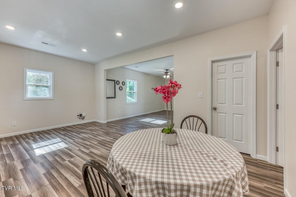 Photo #18: 411 Chestnut Street