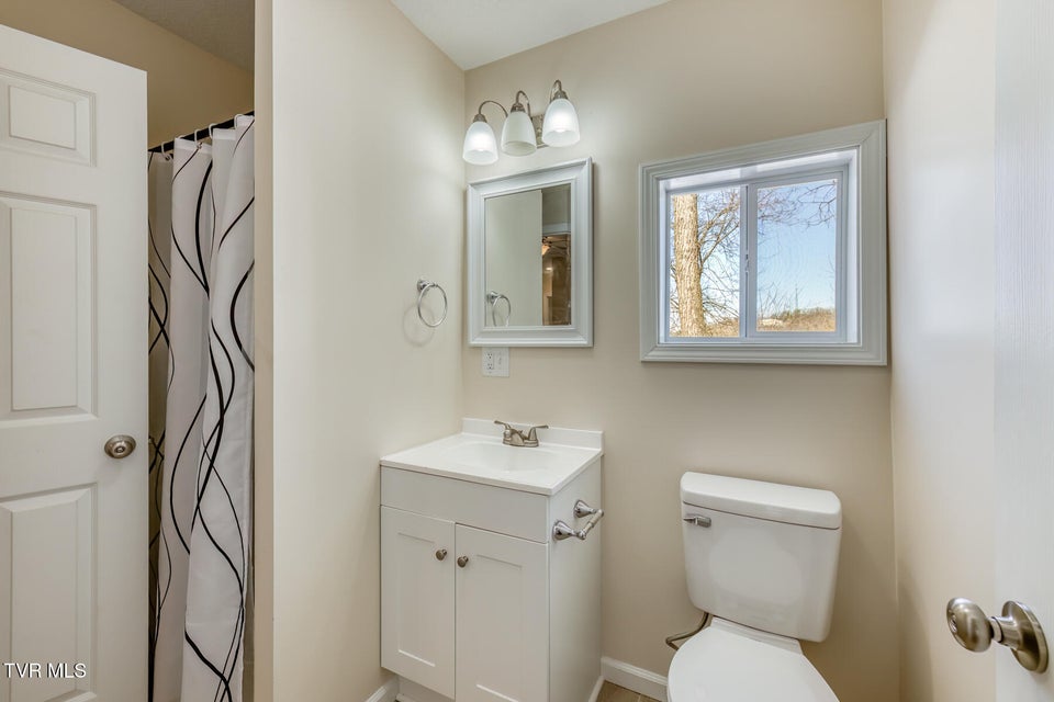 Photo #25: 411 Chestnut Street