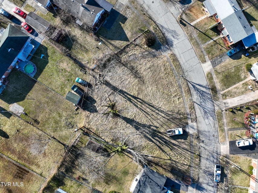 Photo #2: 524 Sequoyah Drive