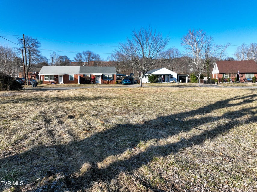 Photo #8: 524 Sequoyah Drive