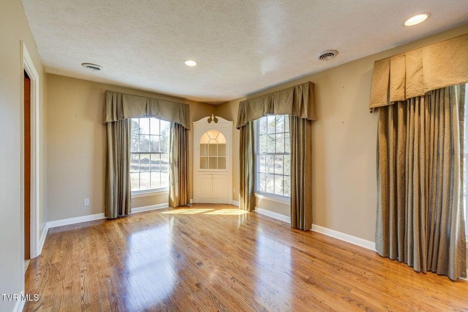 Photo #12: 416 Manderley Road