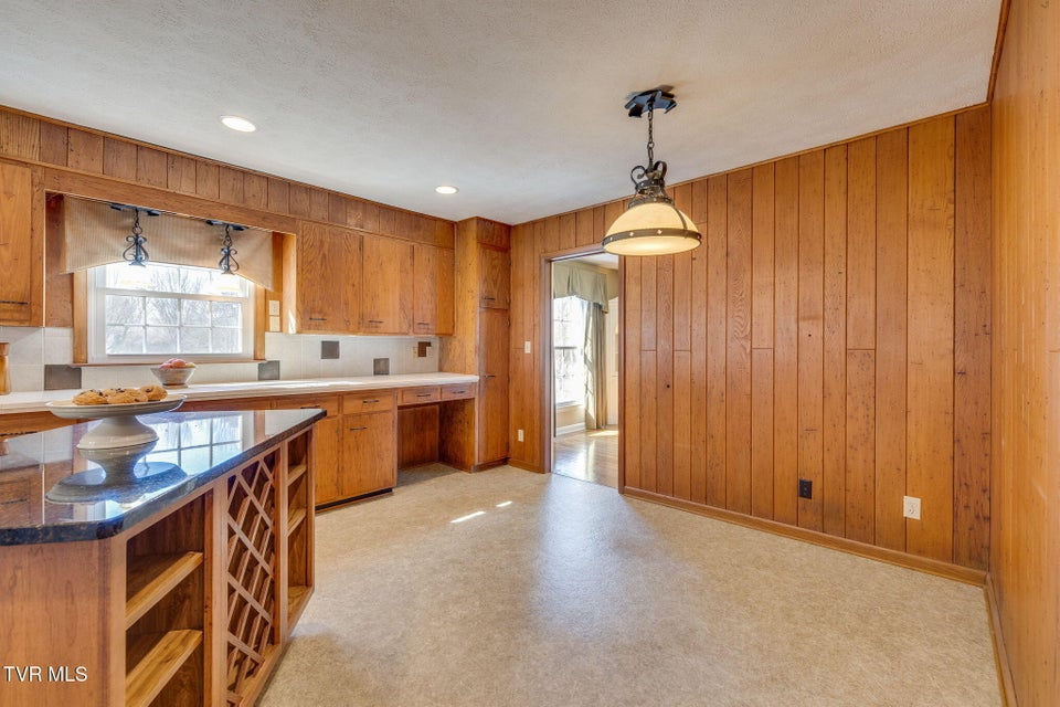 Photo #17: 416 Manderley Road