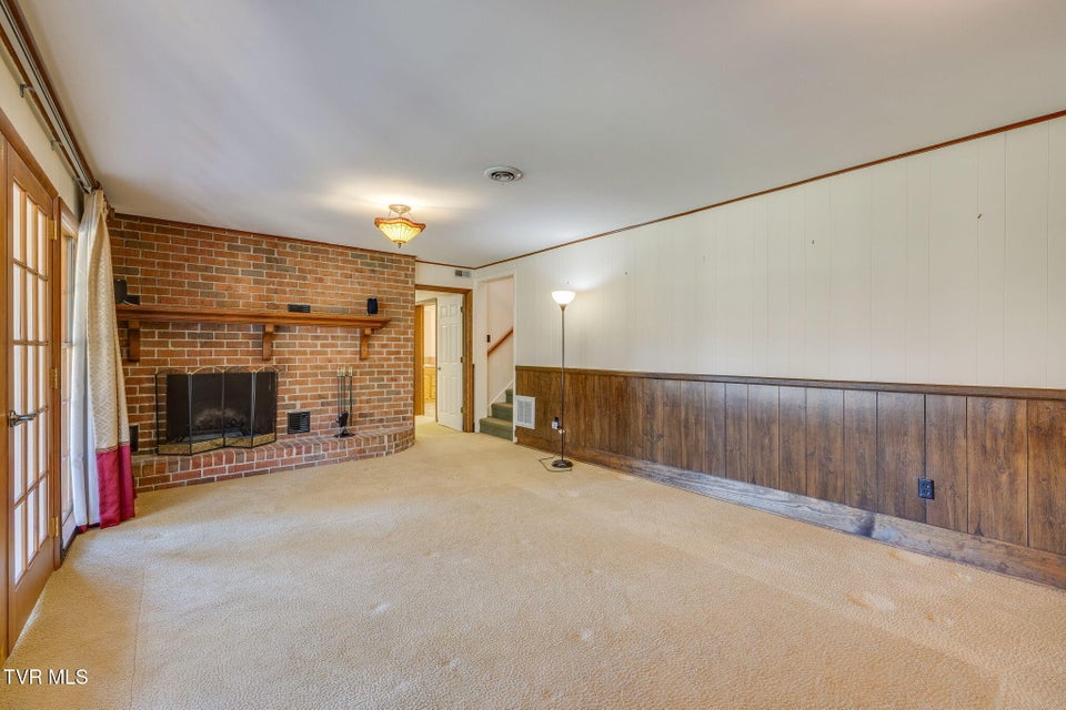 Photo #32: 416 Manderley Road