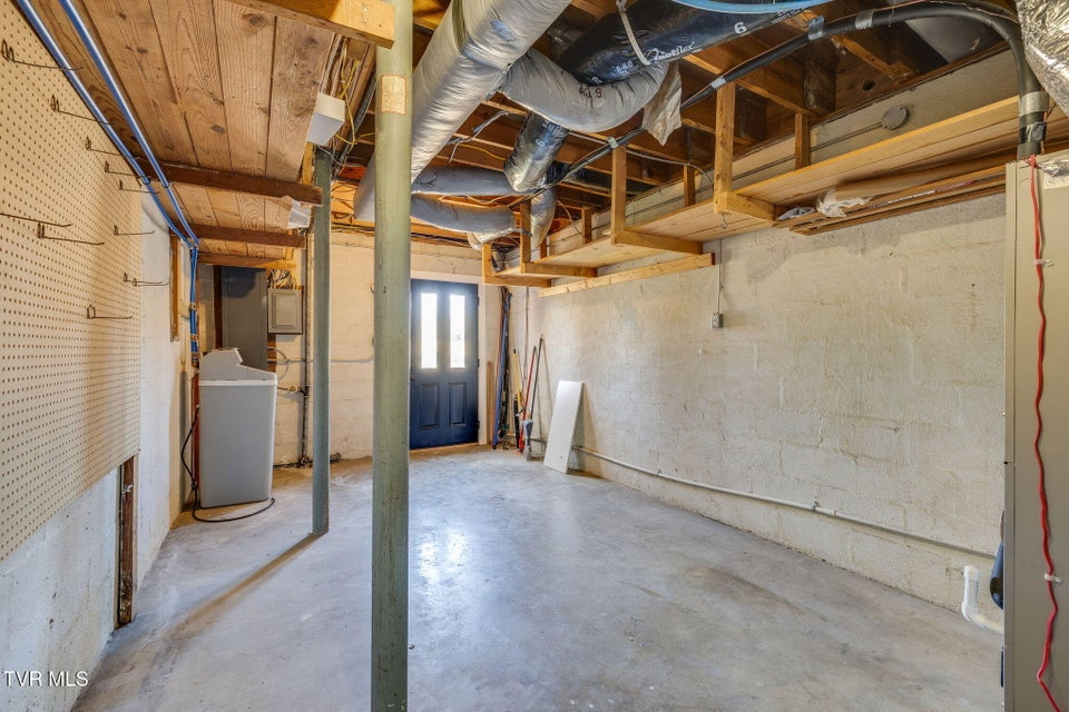 Photo #43: 416 Manderley Road