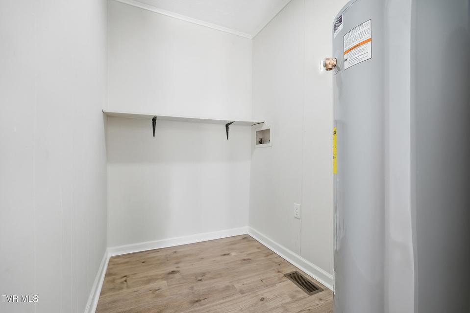 Photo #20: 1506 Mountain View Avenue