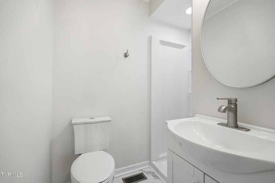 Photo #26: 1506 Mountain View Avenue