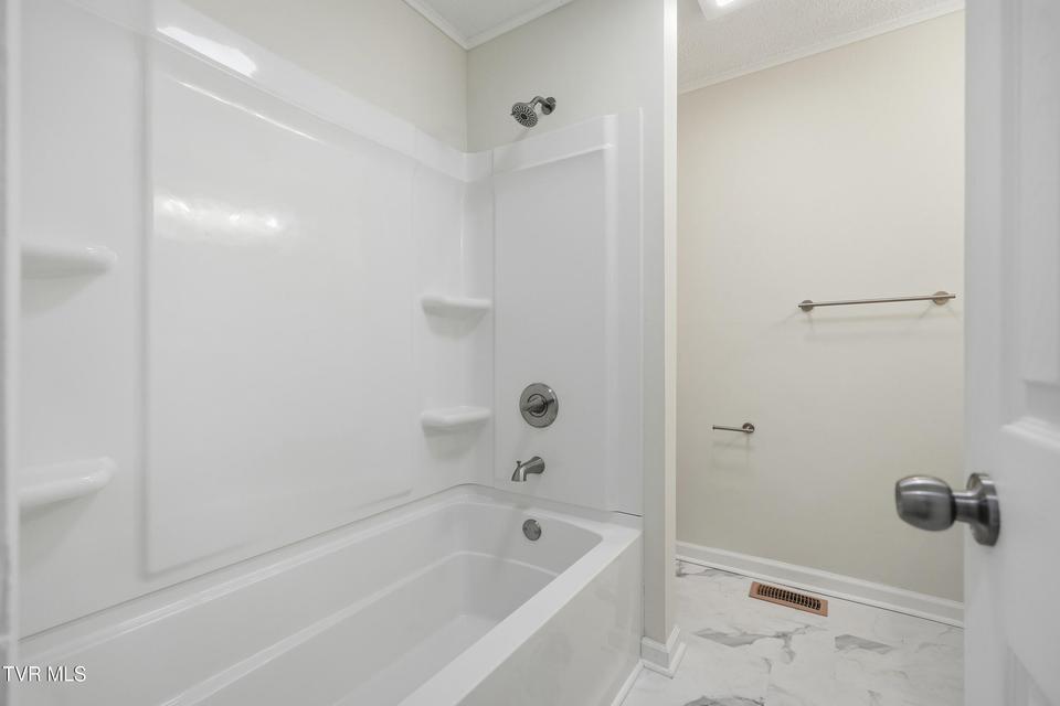 Photo #30: 1506 Mountain View Avenue