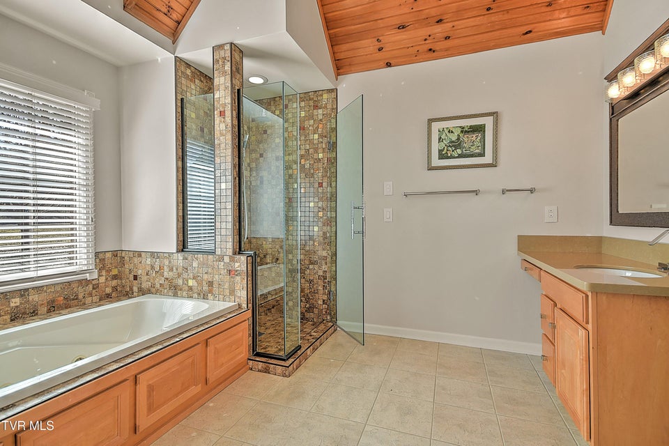 Photo #33: 3016 Vicksburg Road