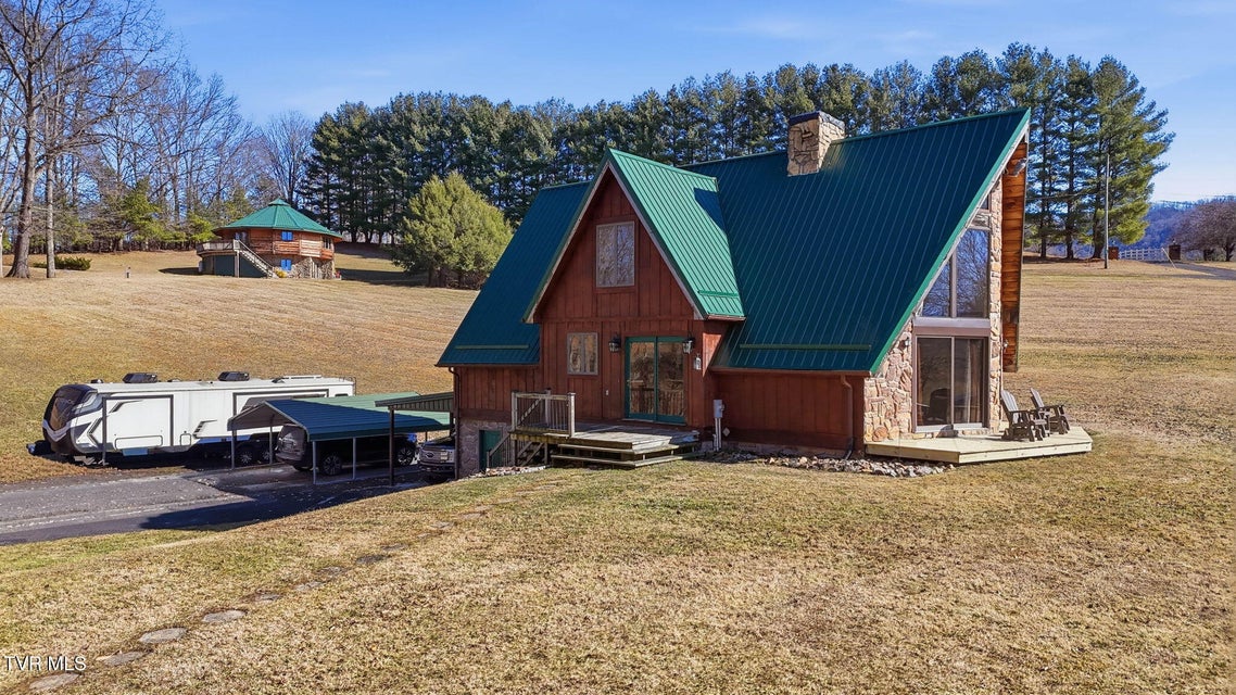 Photo #4: 251 Forbes Street