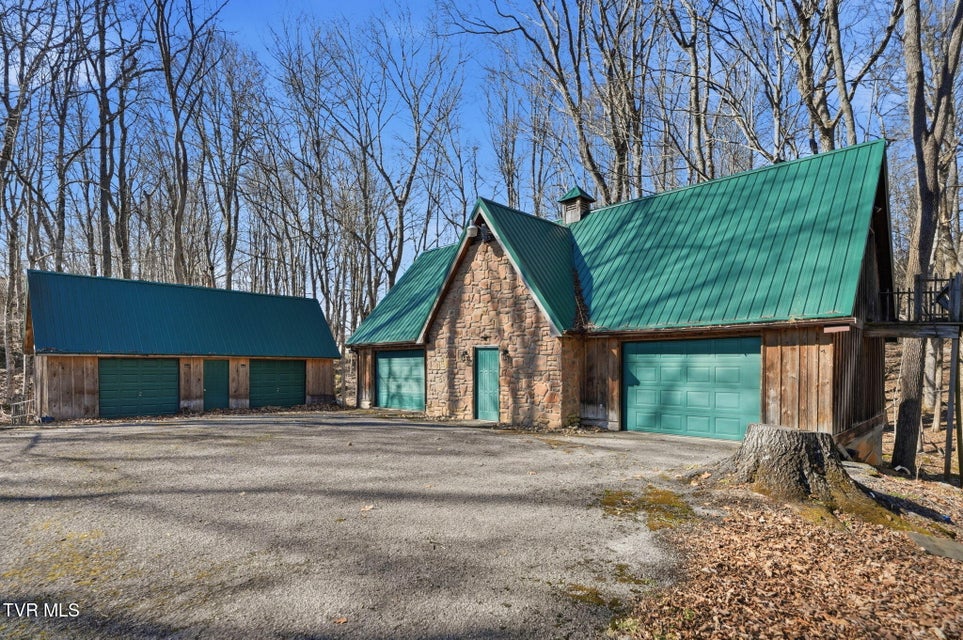 Photo #5: 251 Forbes Street