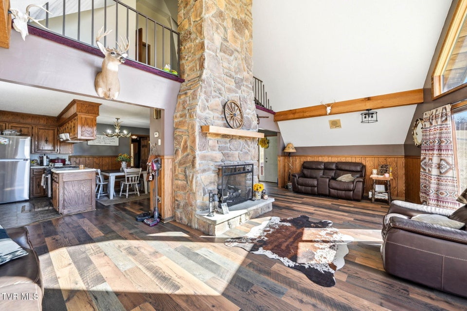 Photo #7: 251 Forbes Street