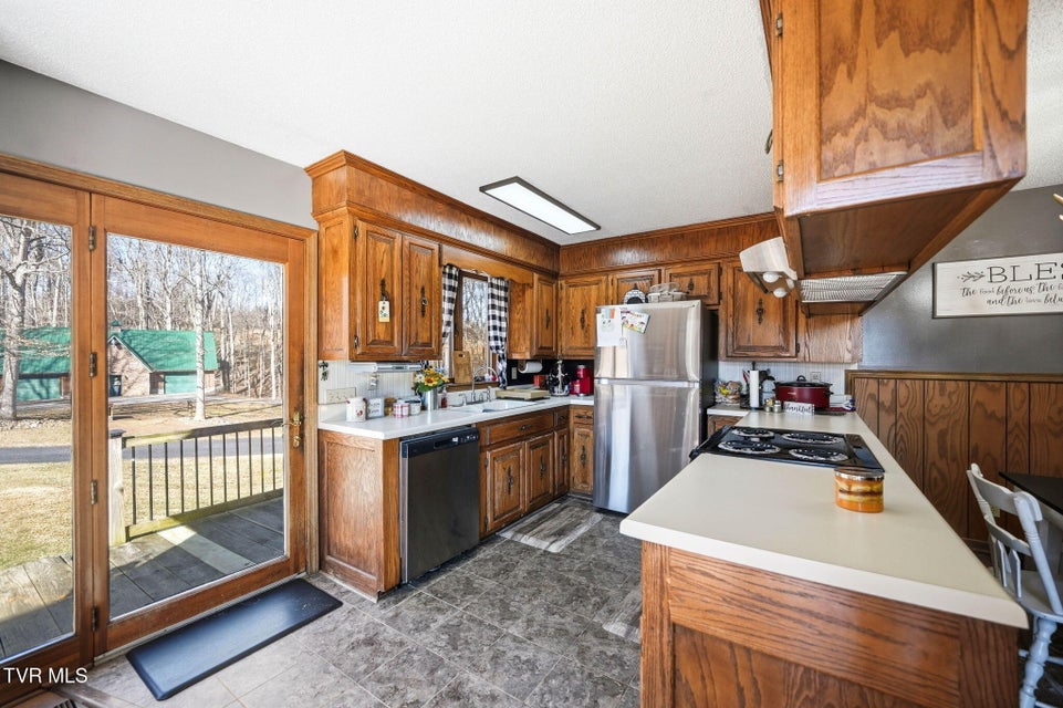 Photo #12: 251 Forbes Street