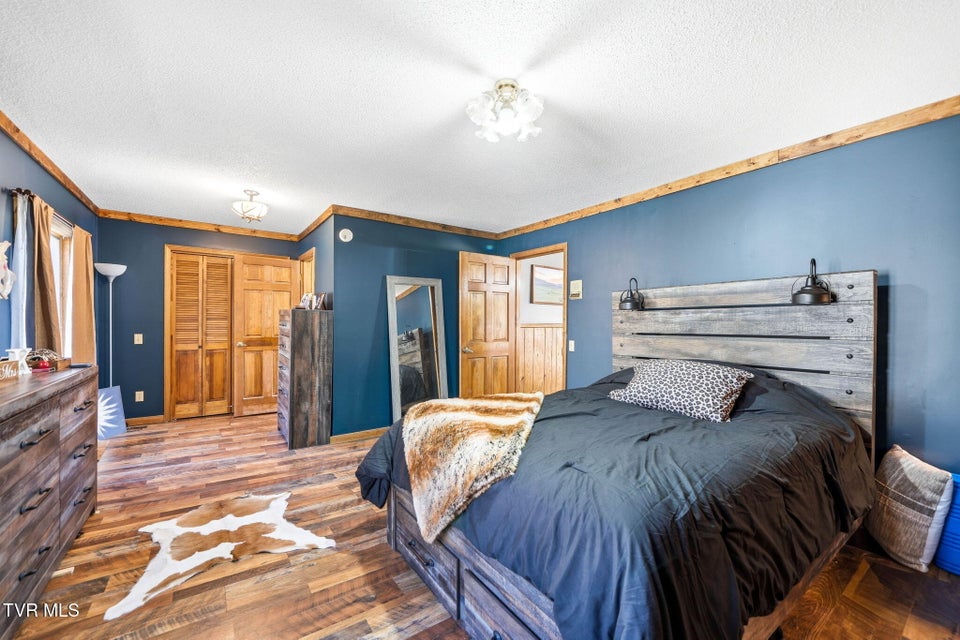 Photo #17: 251 Forbes Street