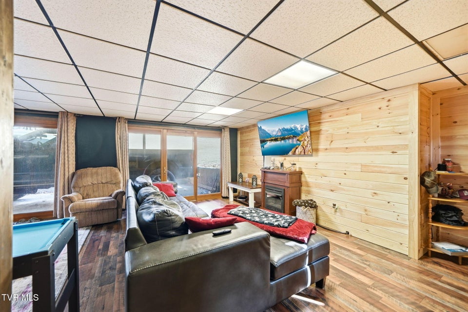 Photo #29: 251 Forbes Street