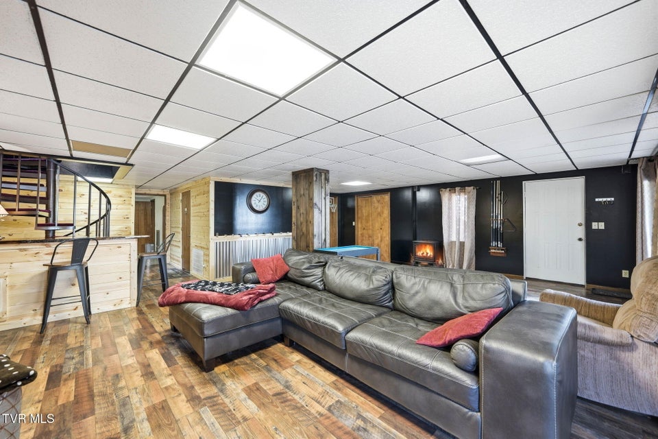 Photo #31: 251 Forbes Street