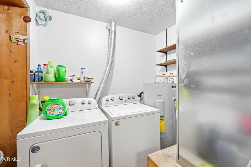 Photo #40: 251 Forbes Street