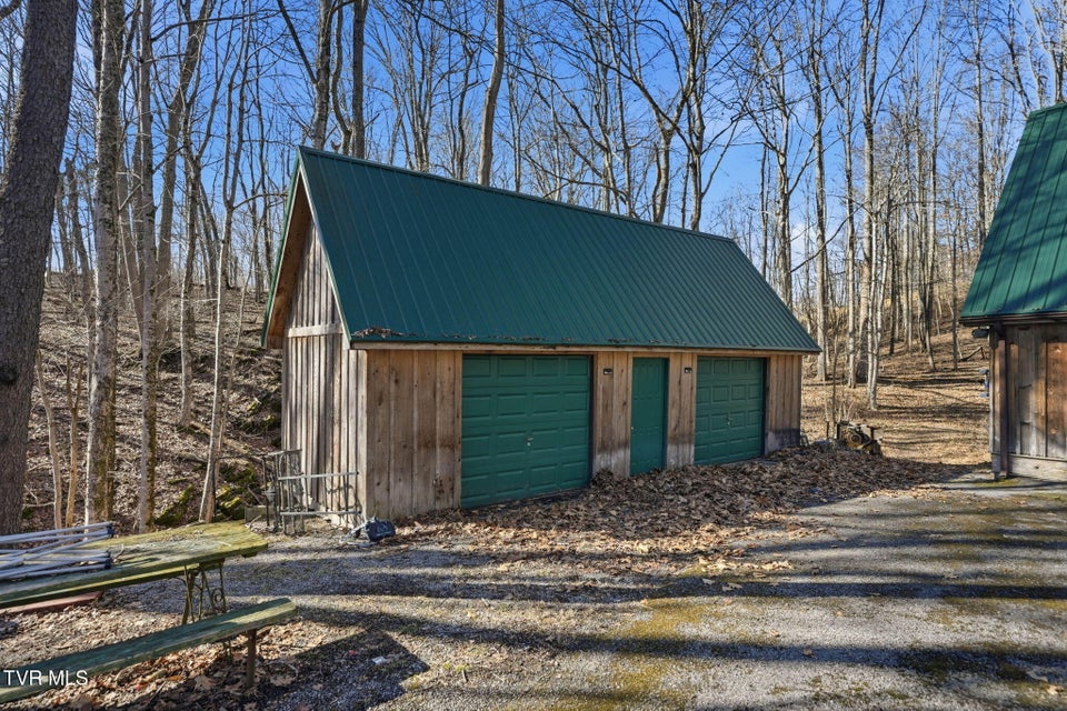 Photo #49: 251 Forbes Street