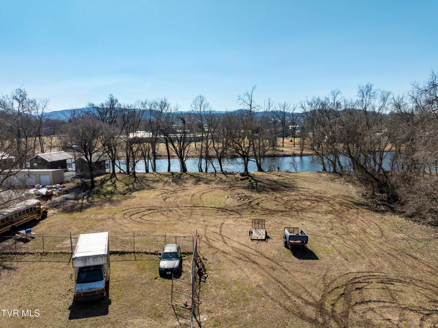 Photo #4: 217 Lovers Lane