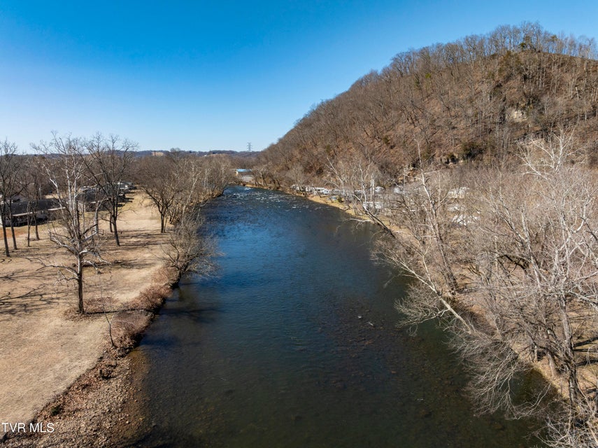 Photo #9: 217 Lovers Lane