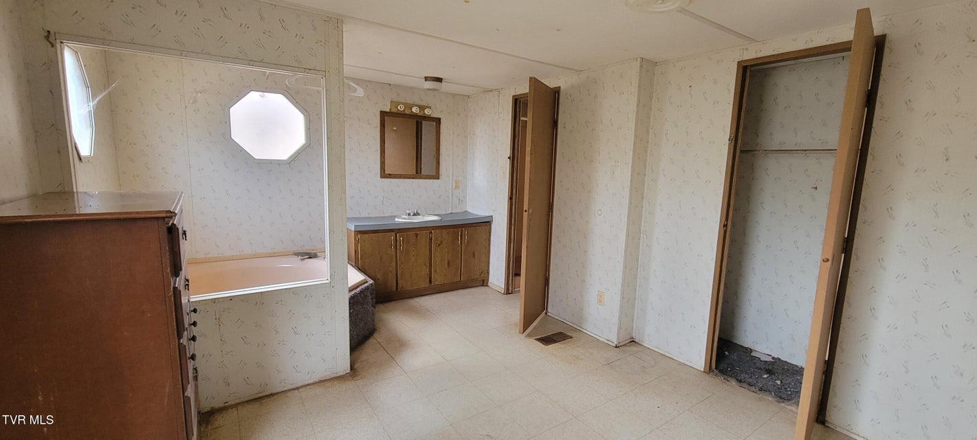 Photo #22: 1365 Stone Mountain Road