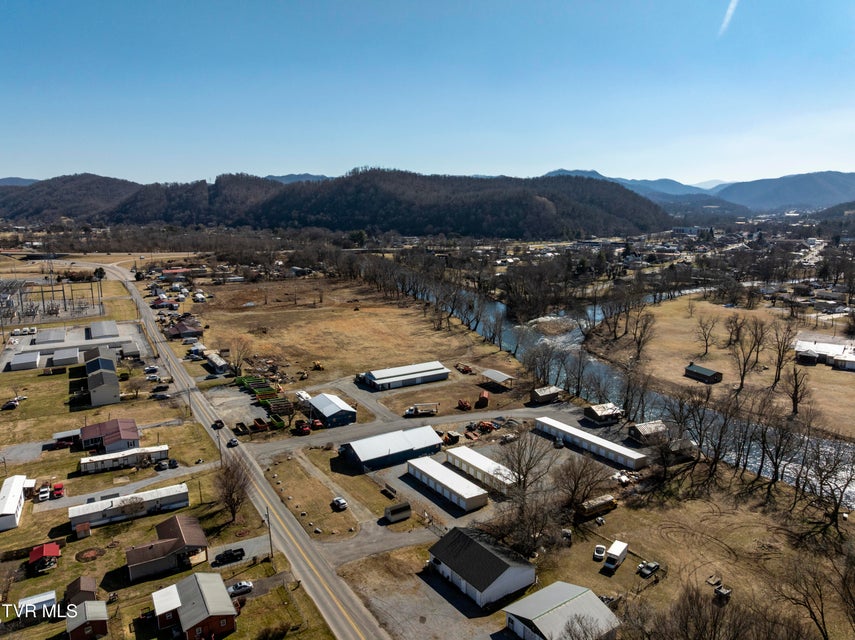 Photo #17: 217 Lovers Lane