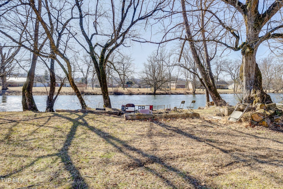 Photo #26: 217 Lovers Lane