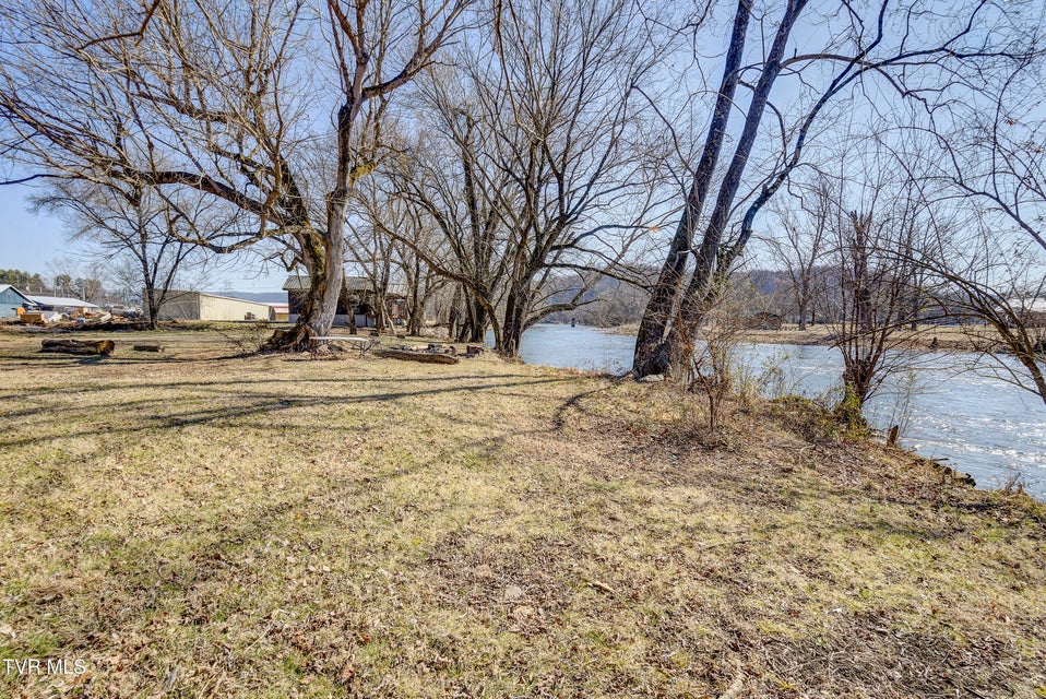 Photo #28: 217 Lovers Lane