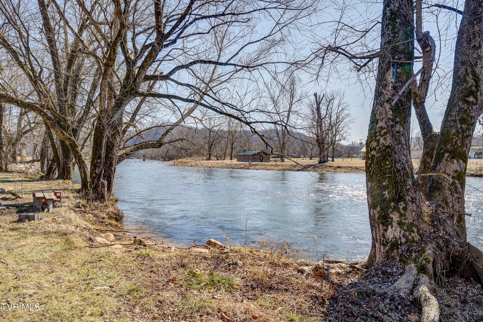 Photo #30: 217 Lovers Lane