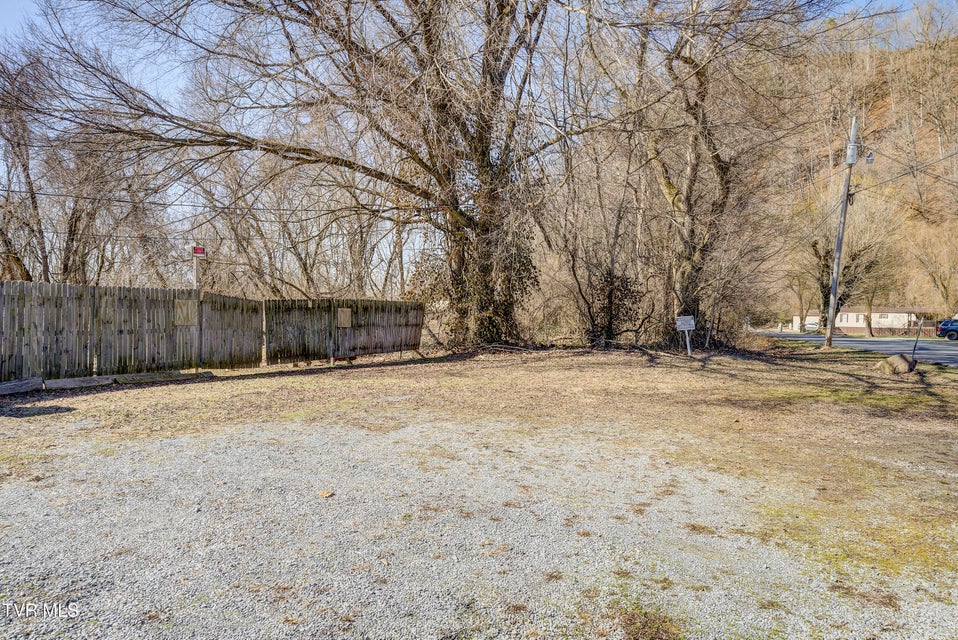 Photo #34: 217 Lovers Lane