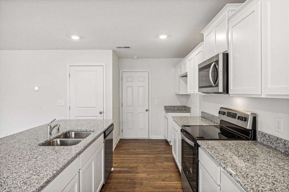 Photo #3: 1107 Aspen Terrace 