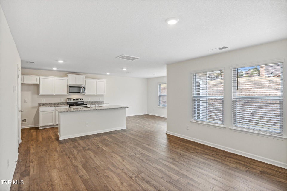 Photo #4: 1107 Aspen Terrace 