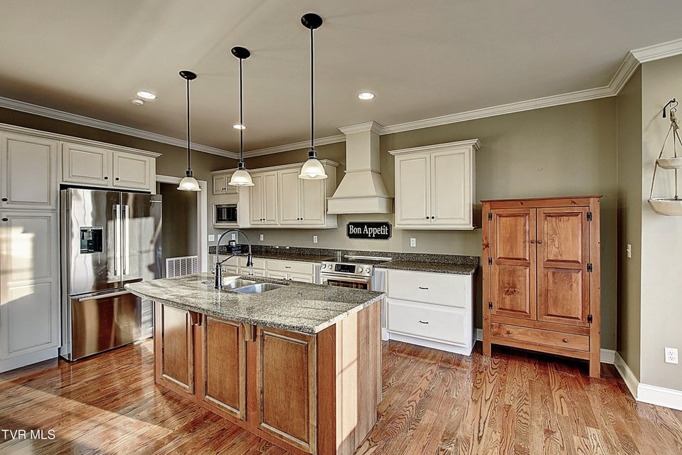 Photo #16: 2325 Colonial View Road