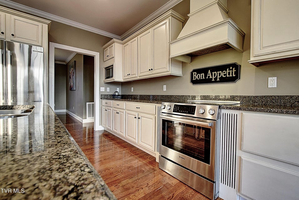 Photo #20: 2325 Colonial View Road