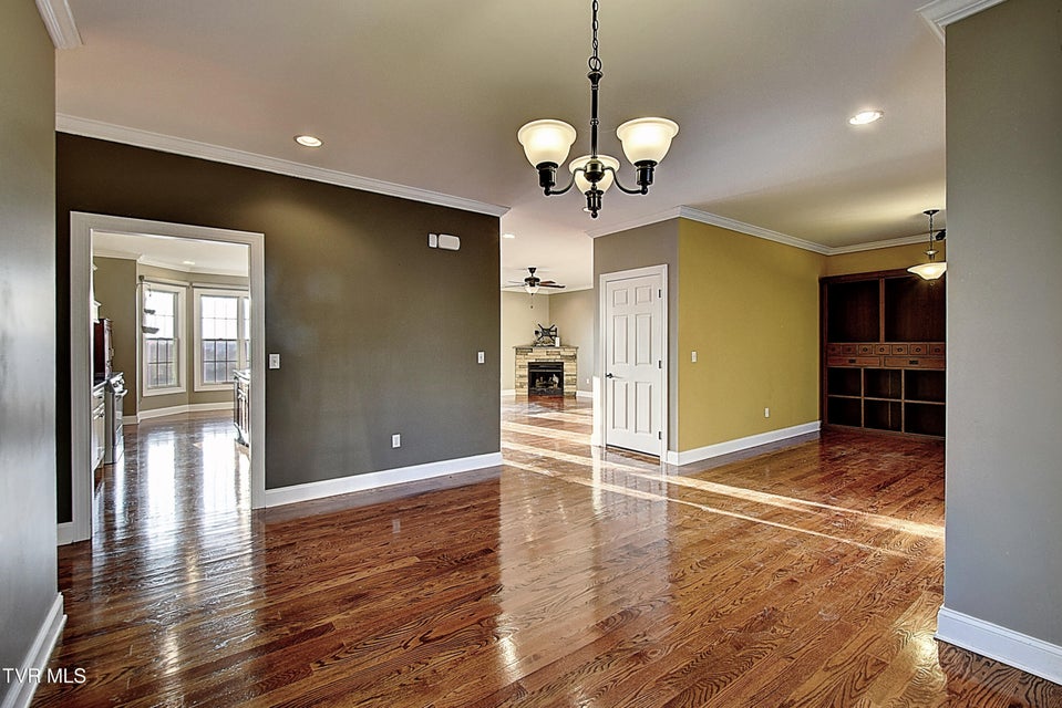 Photo #31: 2325 Colonial View Road