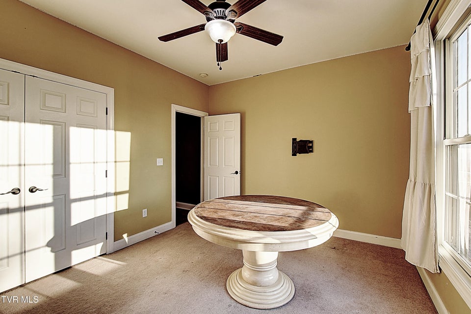 Photo #41: 2325 Colonial View Road